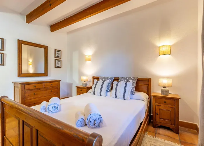 Figueres Recien Amueblada Con Piscina Privada Villa *